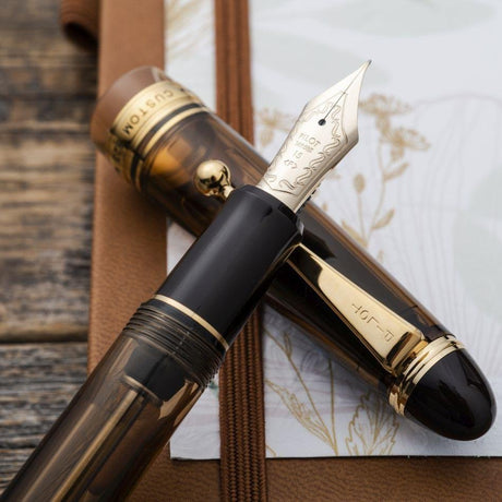 Pilot Custom 823 Fountain Pen - Brown - Pure Pens